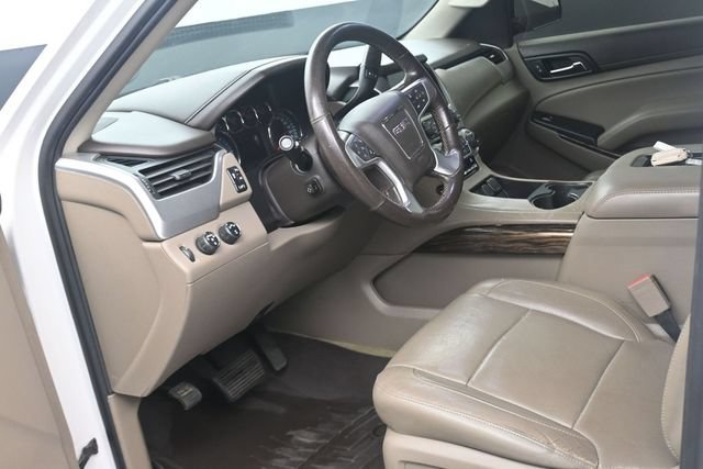 Used 2018 GMC Yukon XL SLT w/ Open Road Package AWD/4WD image 16