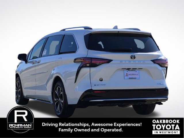New 2026 Toyota Sienna Platinum AWD/4WD image 8