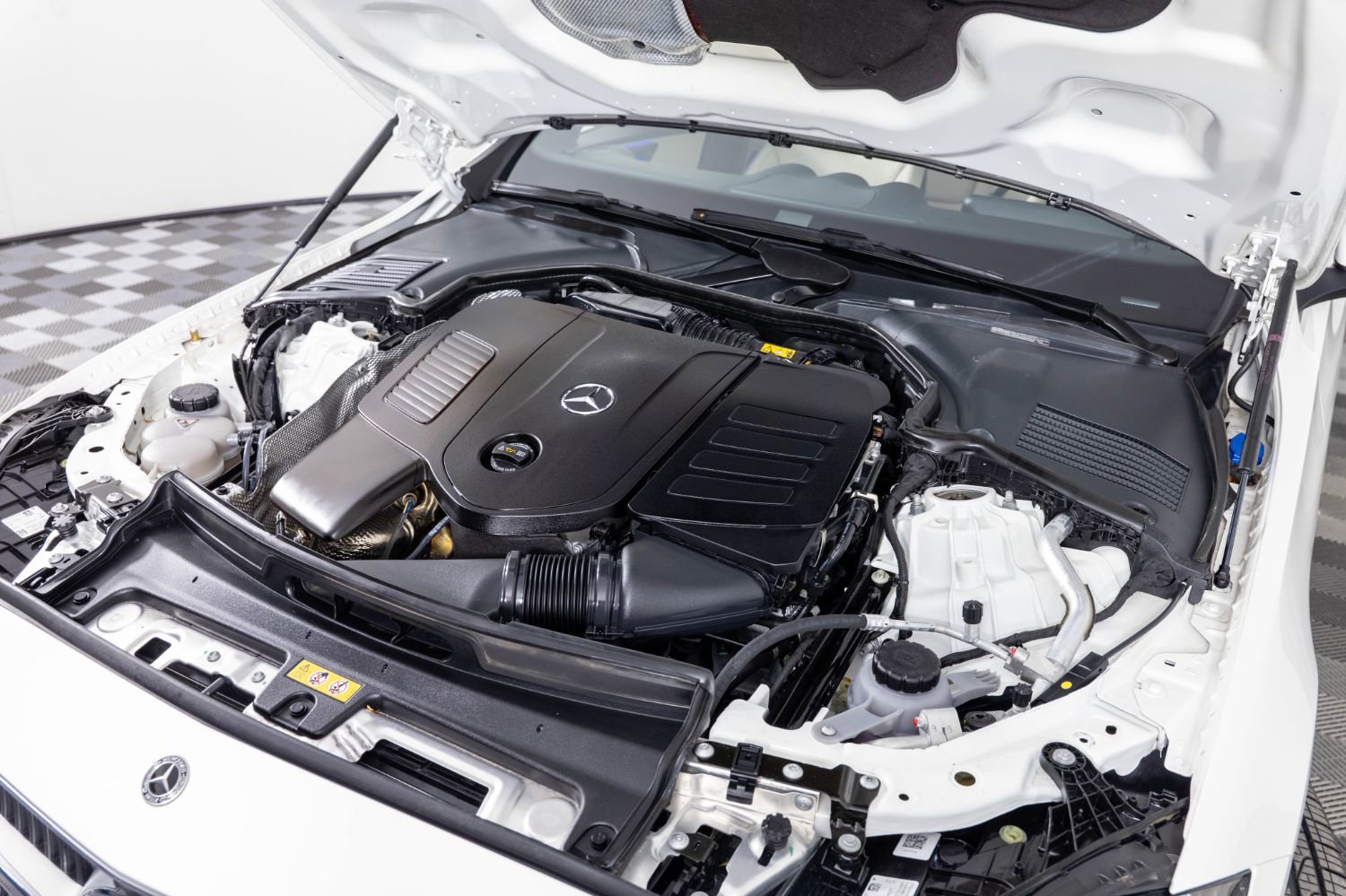 Used 2022 Mercedes-Benz C 300 4MATIC Sedan image 40