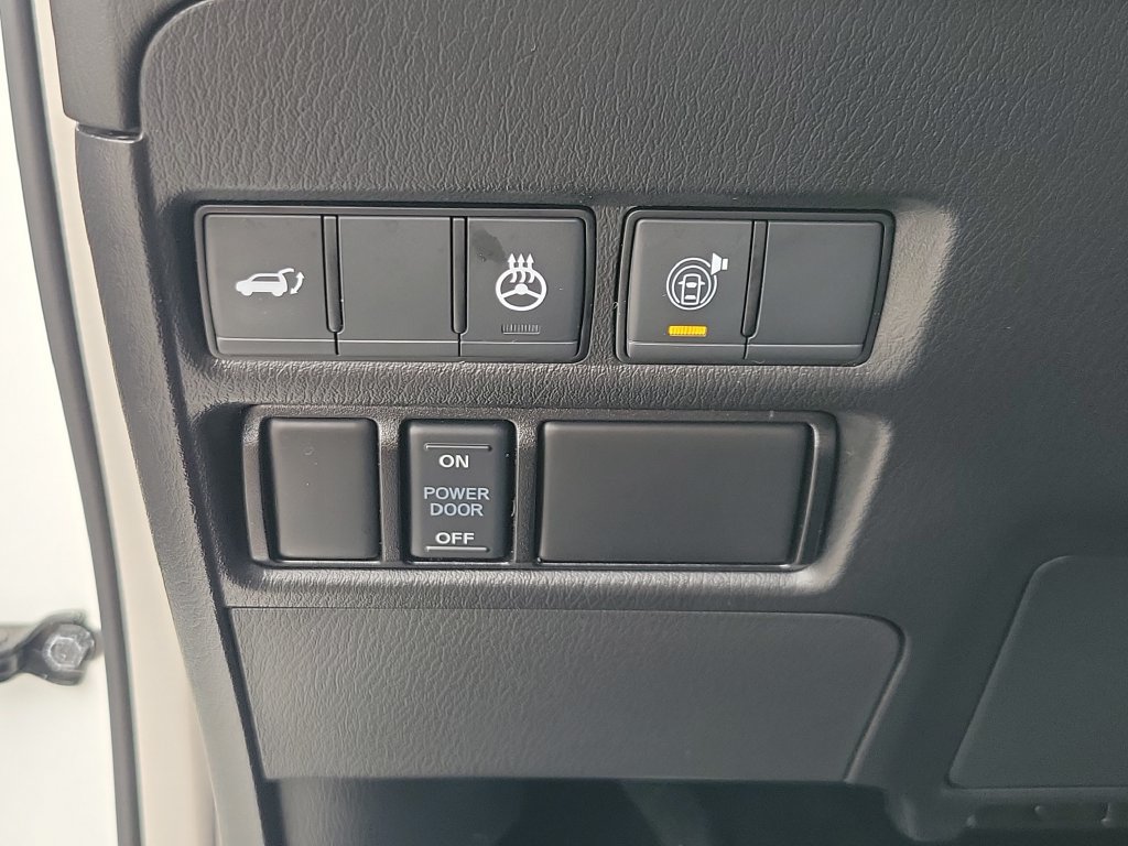 Certified 2023 Nissan Armada SL w/ Captain's Chairs Package RWD image 34