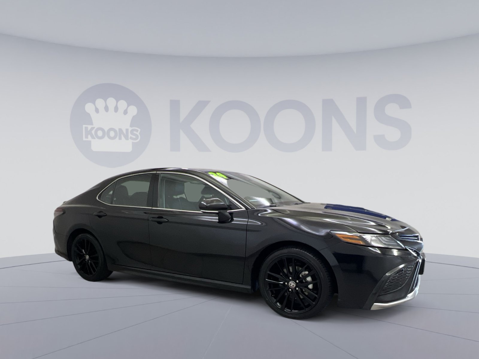 Used 2024 Toyota Camry XSE FWD image 10