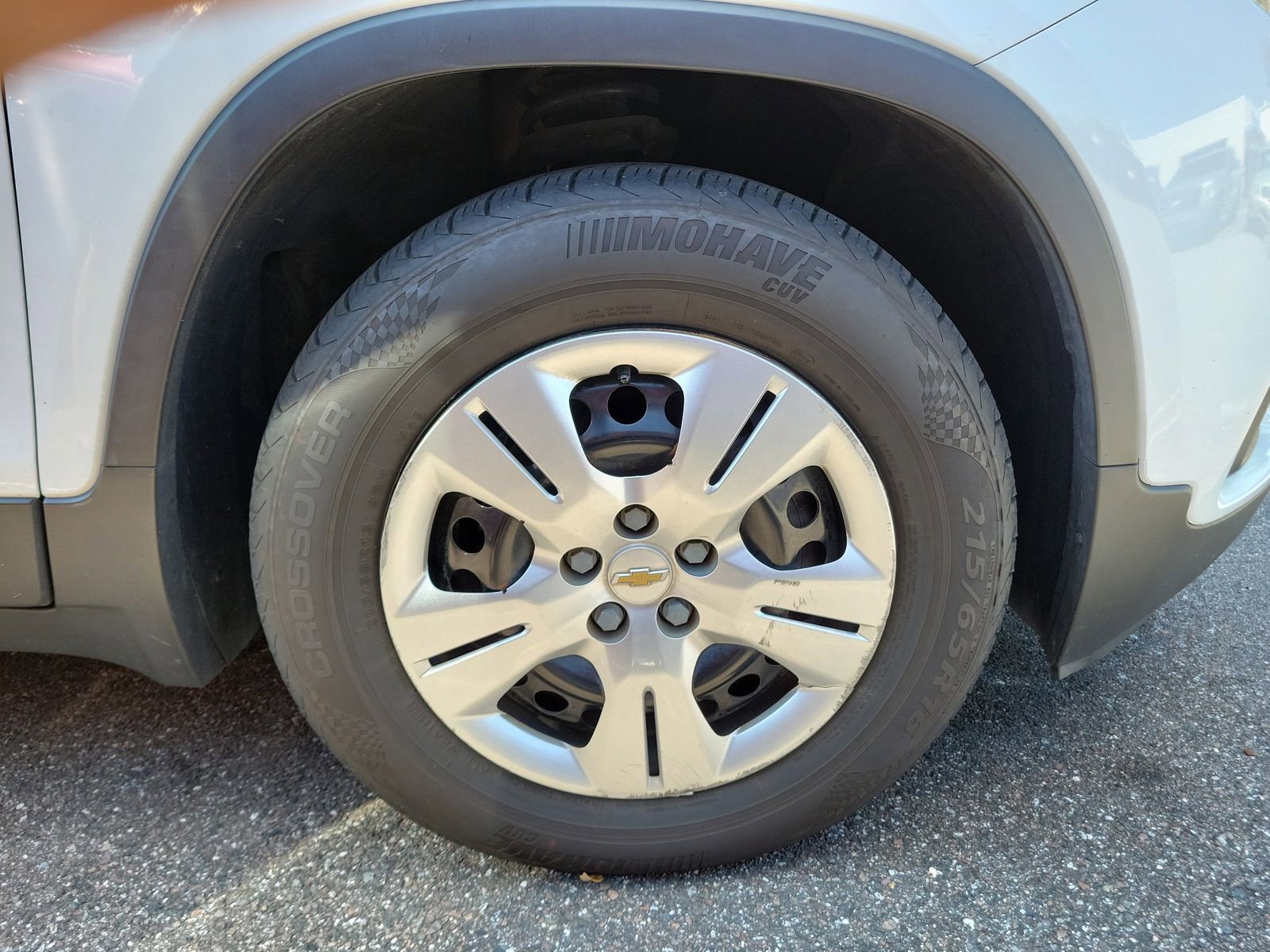 Used 2018 Chevrolet Trax LS FWD image 4