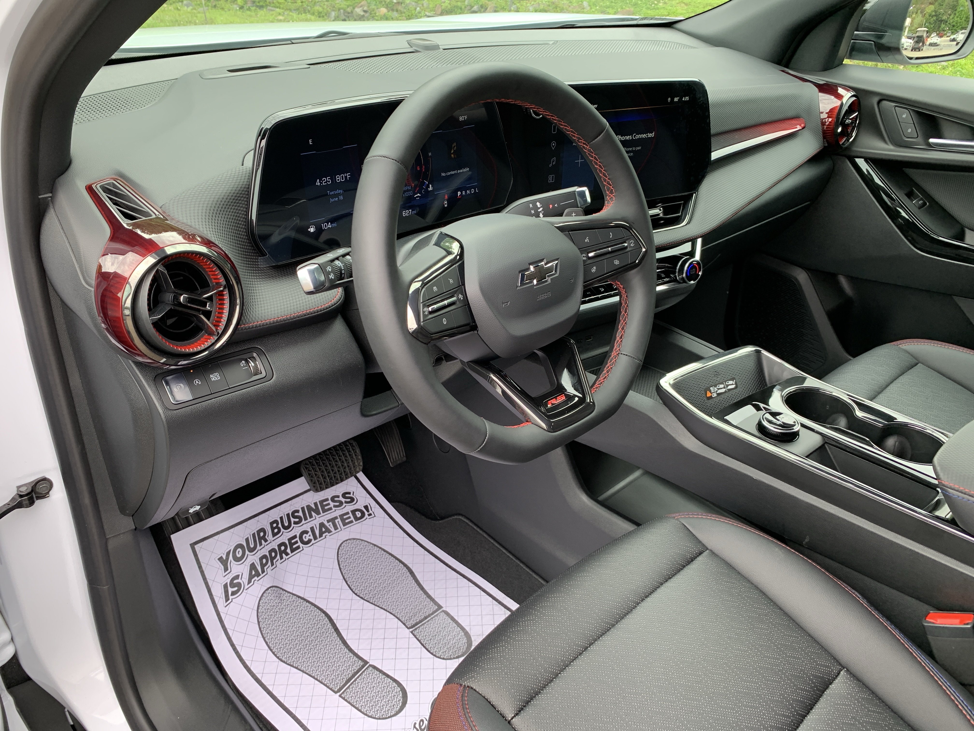 Used 2026 Chevrolet Equinox RS FWD image 30