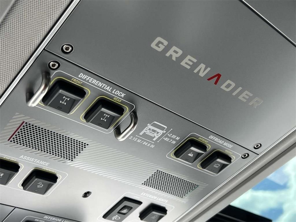 Used 2025 INEOS Grenadier Fieldmaster Edition image 32