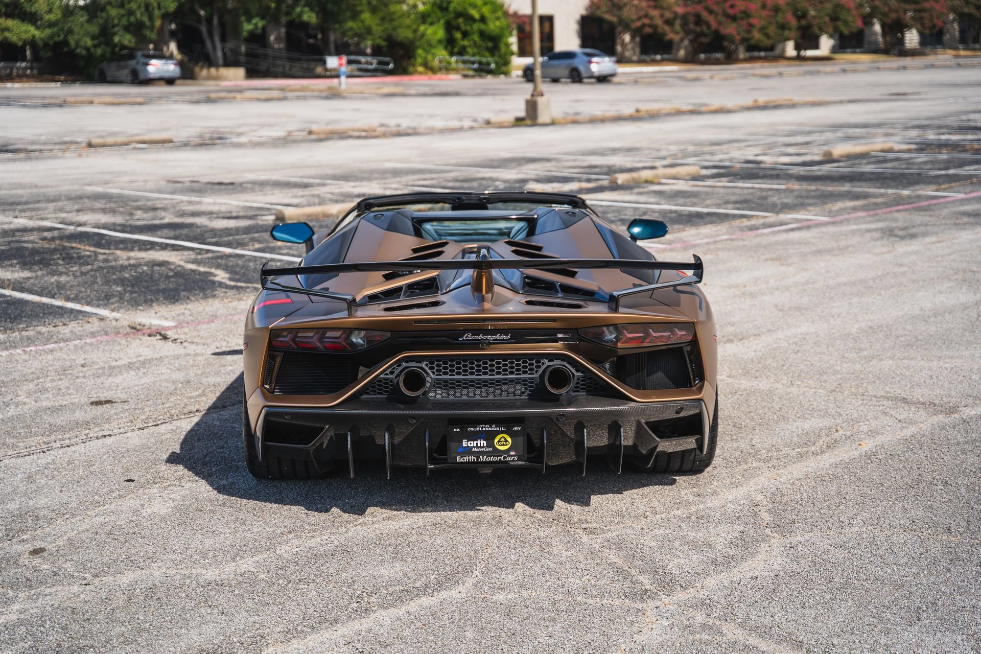 Used 2021 Lamborghini Aventador SVJ AWD/4WD image 16