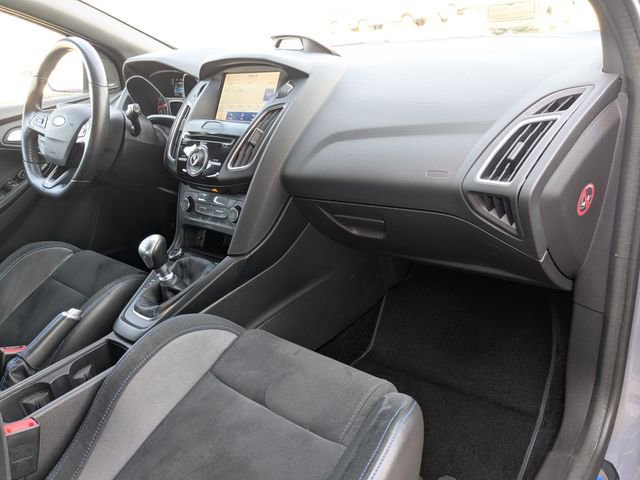 Used 2016 Ford Focus RS image 4