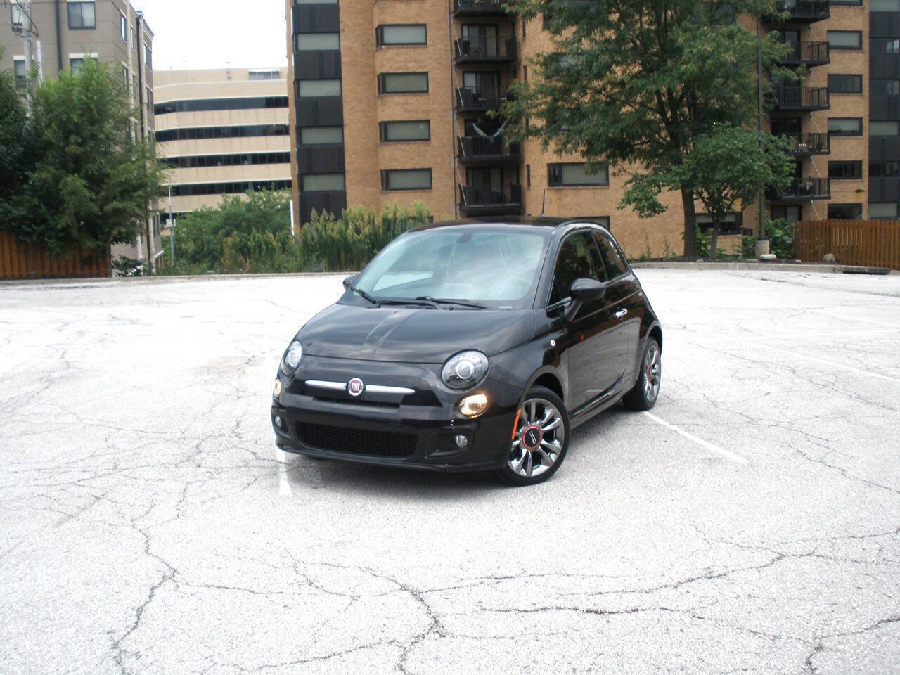 Used 2017 FIAT 500 Pop w/ Sport Appearance Package FWD image 19