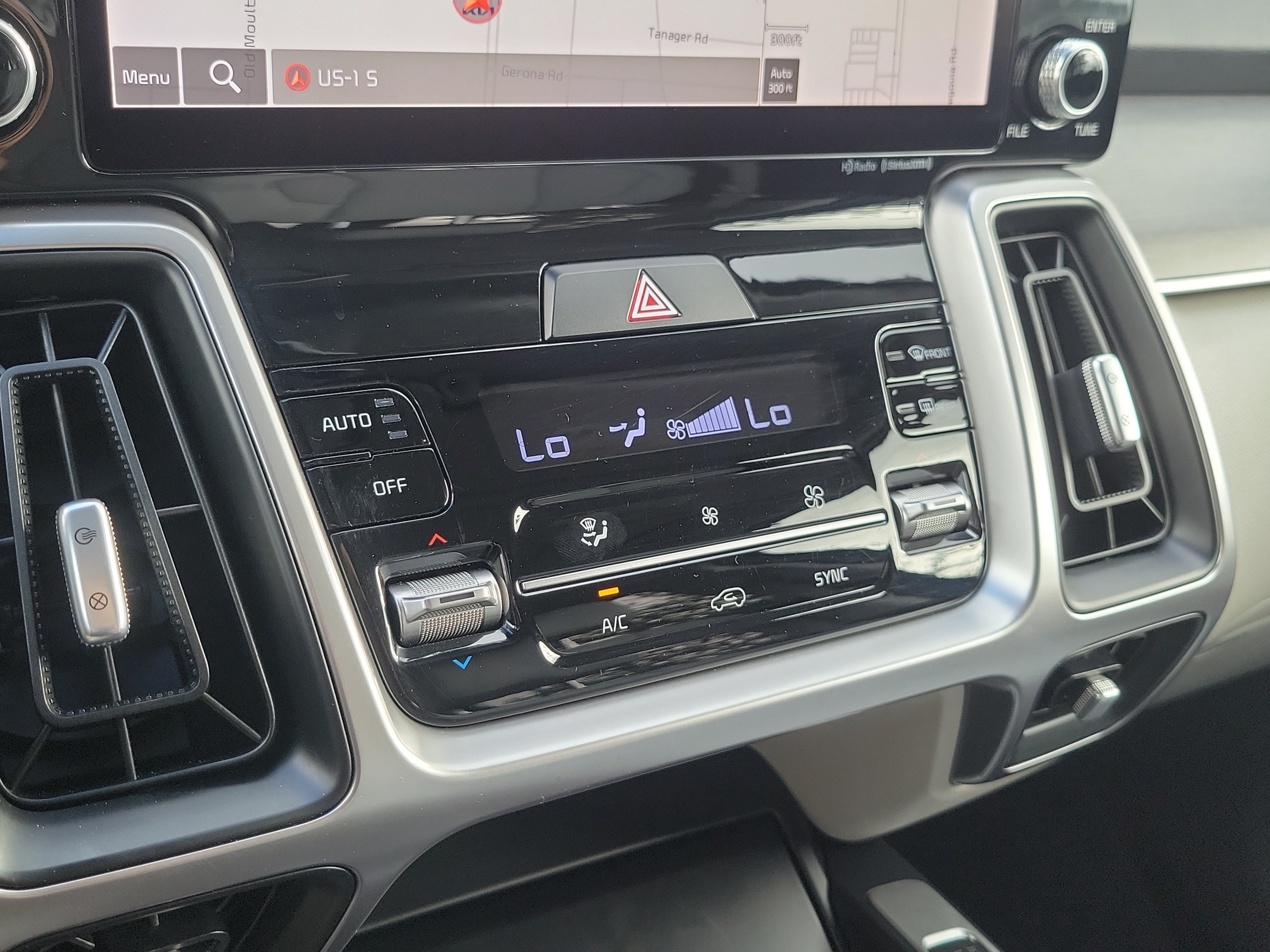 Used 2022 Kia Sorento EX w/ Panoramic Sunroof Package FWD image 36