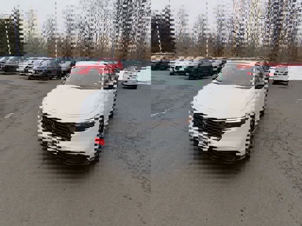 New 2026 Honda Accord SE image 1