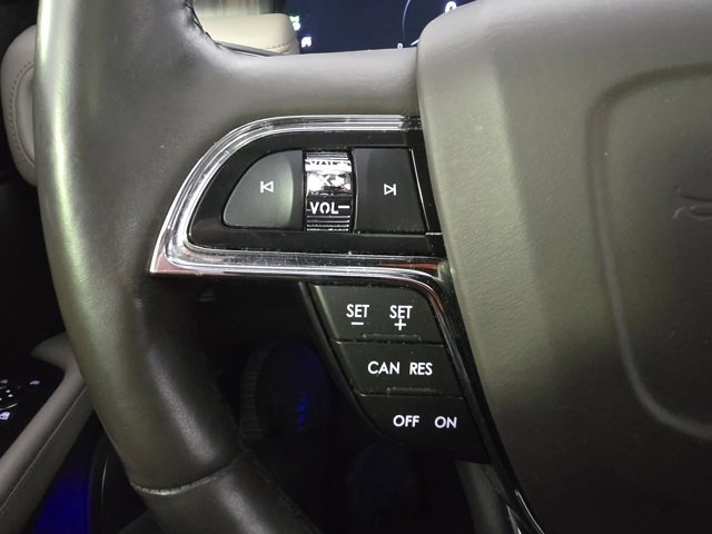 Used 2023 Lincoln Nautilus Reserve image 18