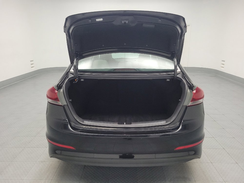 Used 2018 Hyundai Elantra SE FWD image 29
