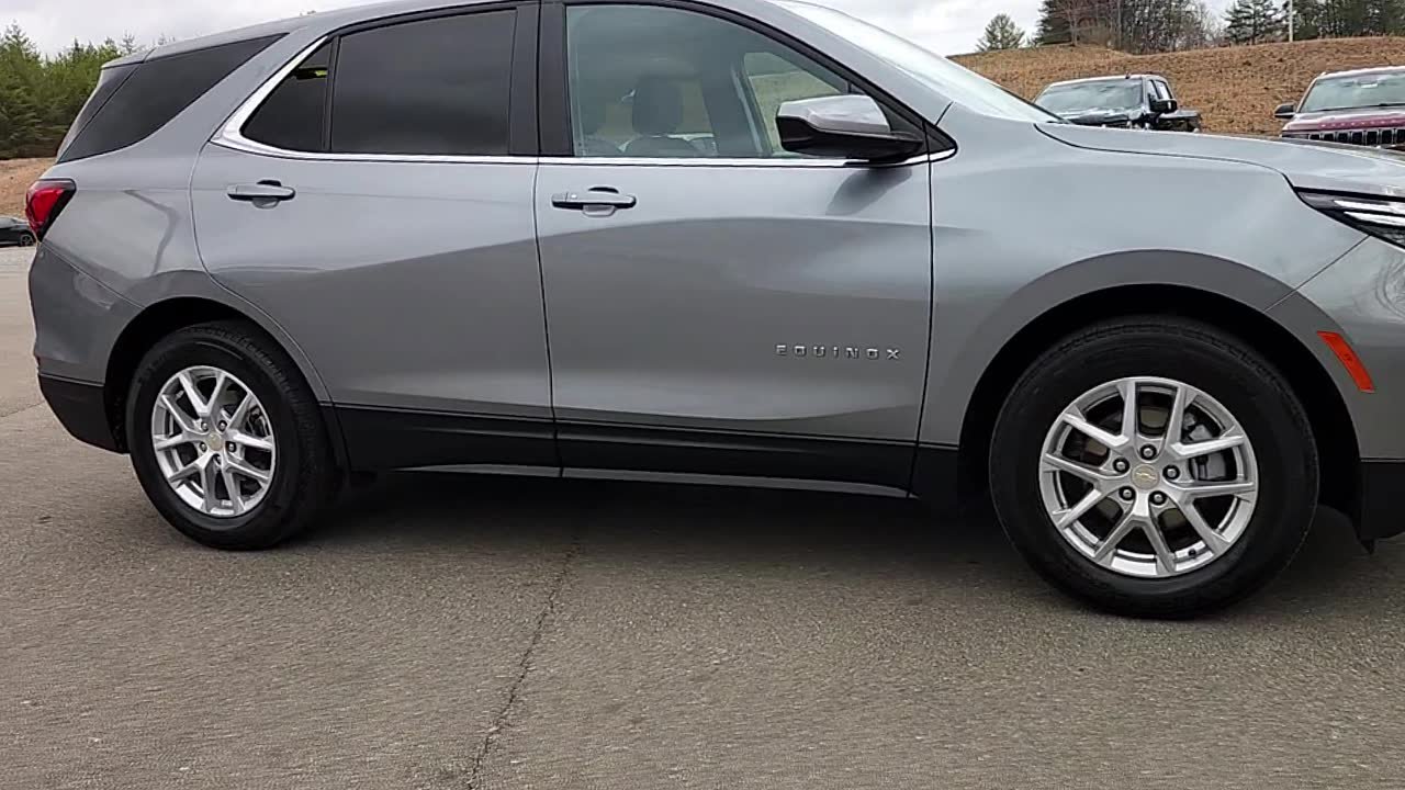 Used 2024 Chevrolet Equinox LT FWD image 10