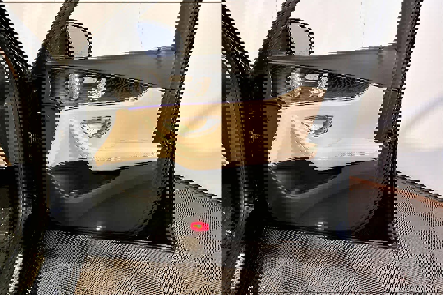 Used 2021 Mercedes-Benz E 350 4MATIC Sedan image 23