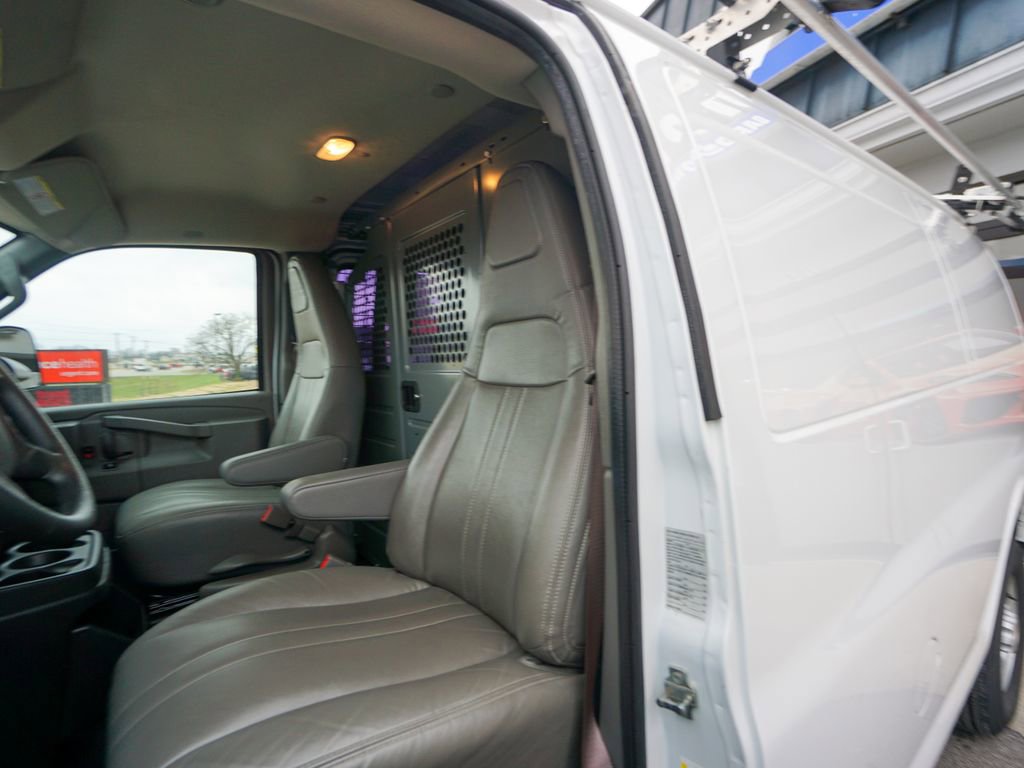 Used 2020 Chevrolet Express 2500 w/ Driver Convenience Package image 11