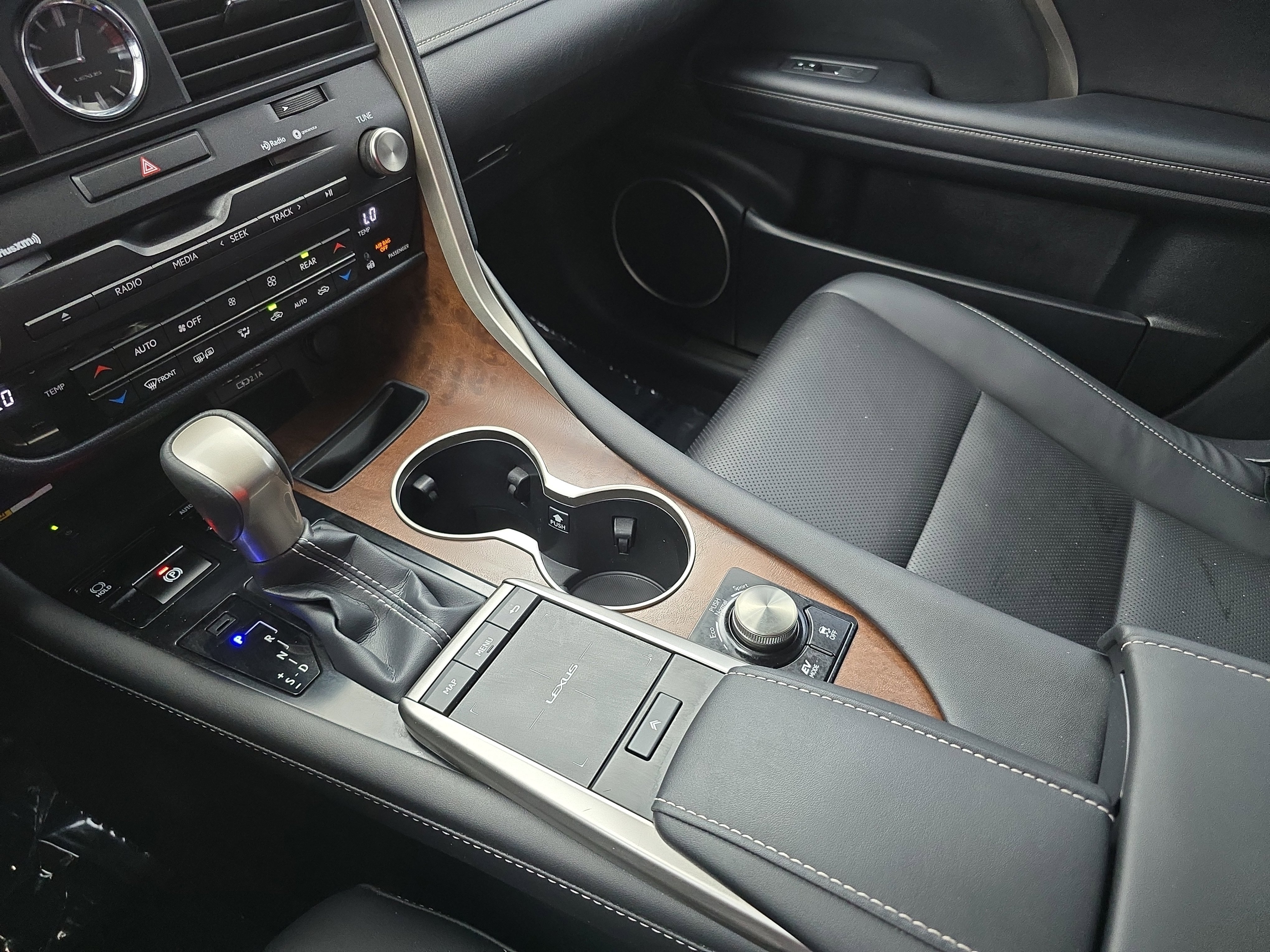 Used 2022 Lexus RX 450hL AWD w/ Premium Package image 26