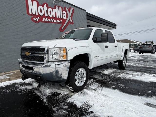 Used 2013 Chevrolet Silverado 3500 LT w/ Convenience Package image 2