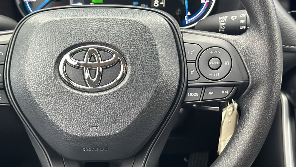 New 2025 Toyota RAV4 LE image 28
