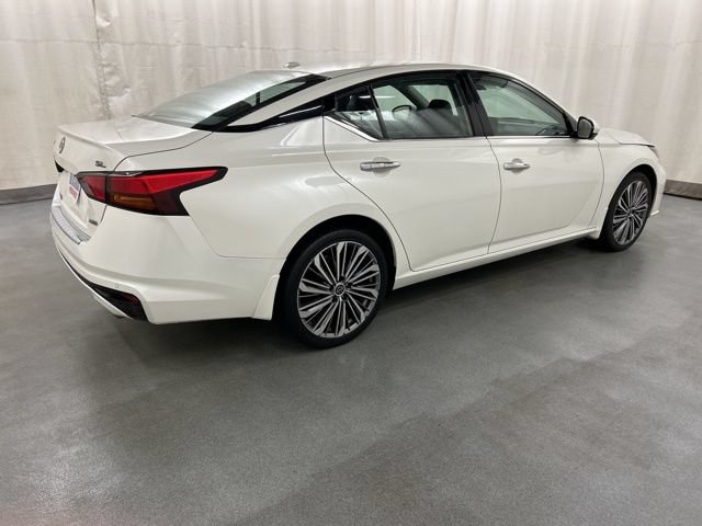 Used 2023 Nissan Altima 2.5 SL AWD/4WD image 4