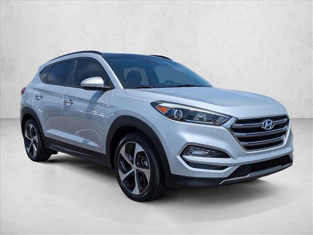 Used 2016 Hyundai Tucson Limited w/ Option Group 03 FWD video 3