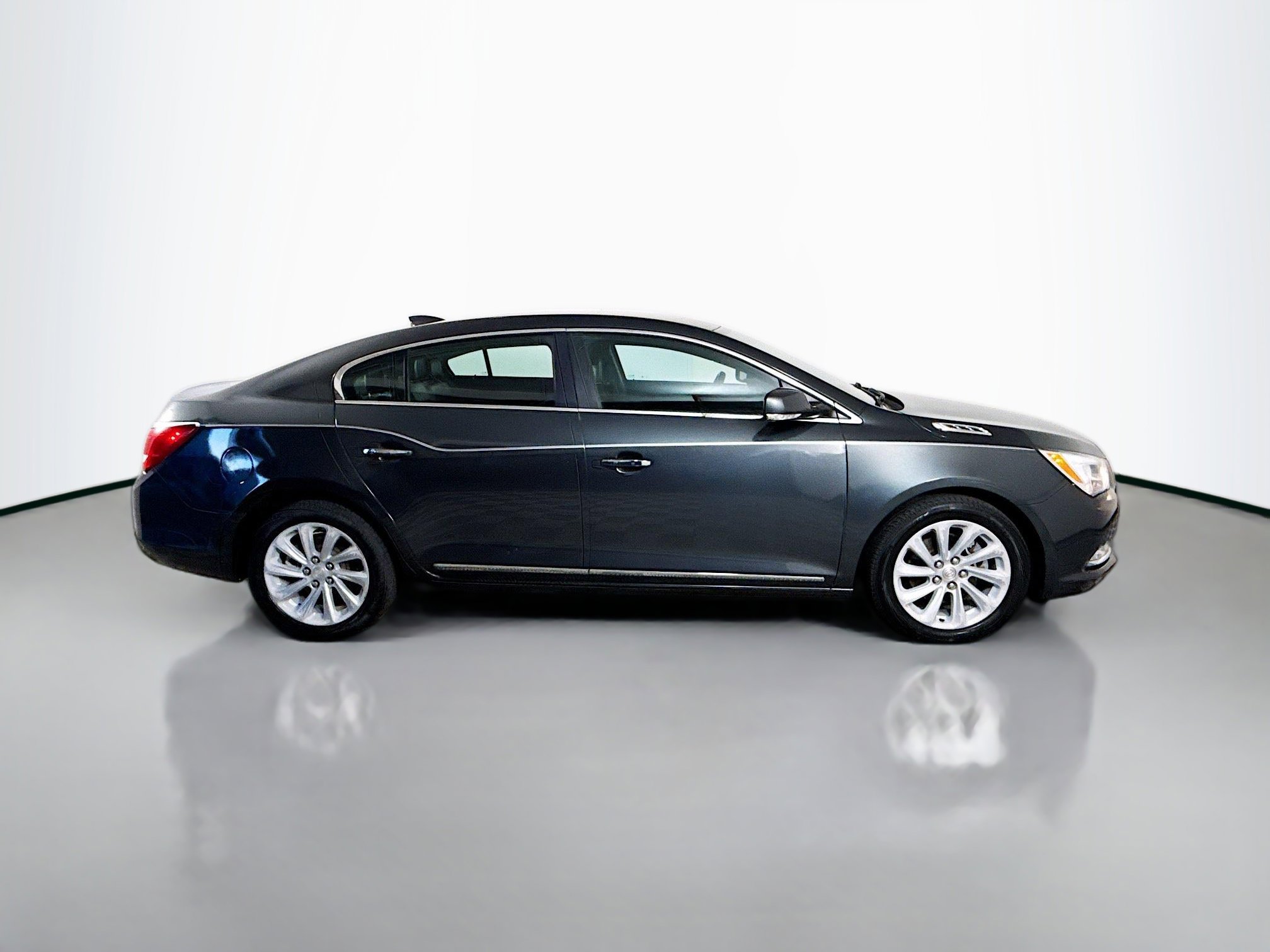 Used 2016 Buick LaCrosse Leather image 11