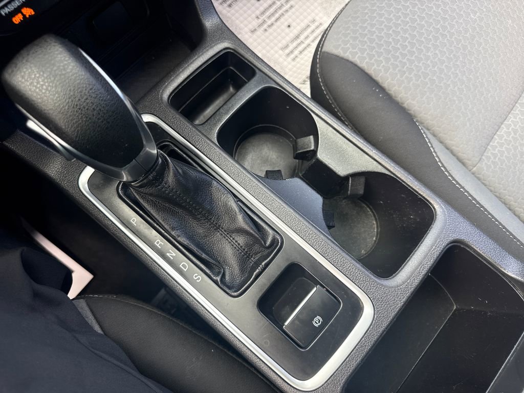 Used 2018 Ford Escape SE w/ Ford Safe & Smart Package AWD/4WD image 39