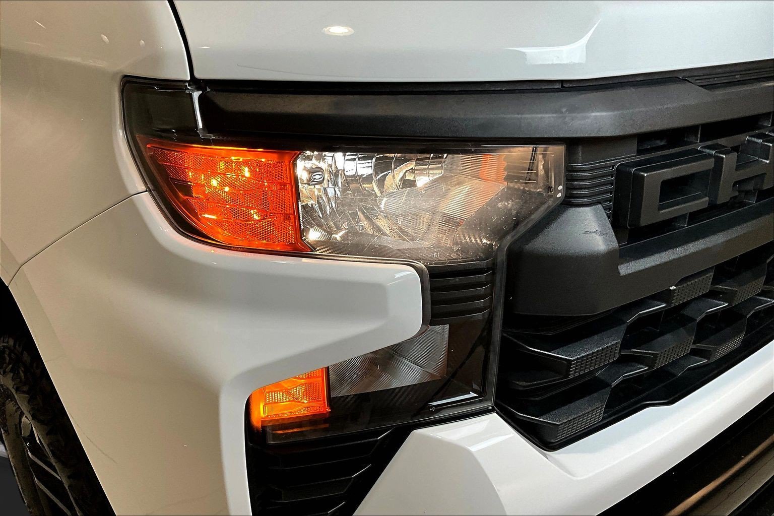 Used 2024 Chevrolet Silverado 1500 Custom Trail Boss AWD/4WD image 34
