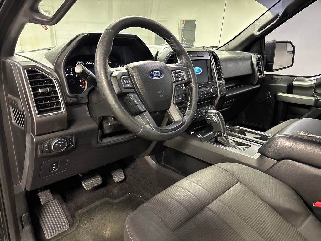 Used 2016 Ford F150 XLT w/ Equipment Group 302A Luxury image 31