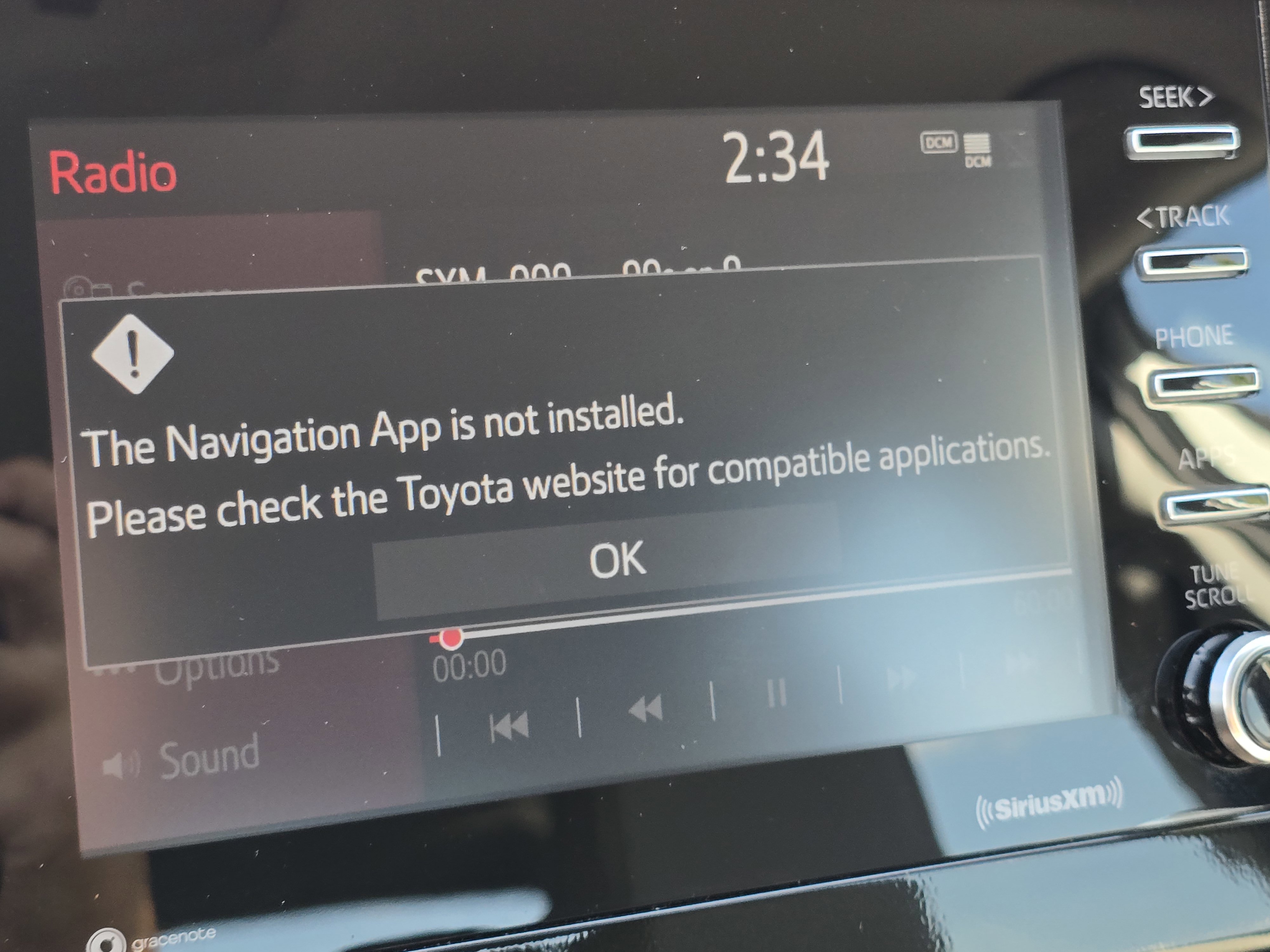 Used 2023 Toyota Camry SE image 3