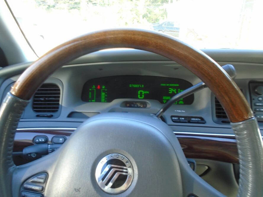 Used 2003 Mercury Grand Marquis LS RWD image 12