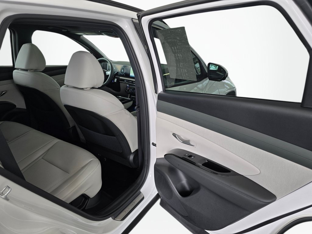 Used 2026 Hyundai Tucson Limited AWD/4WD image 41