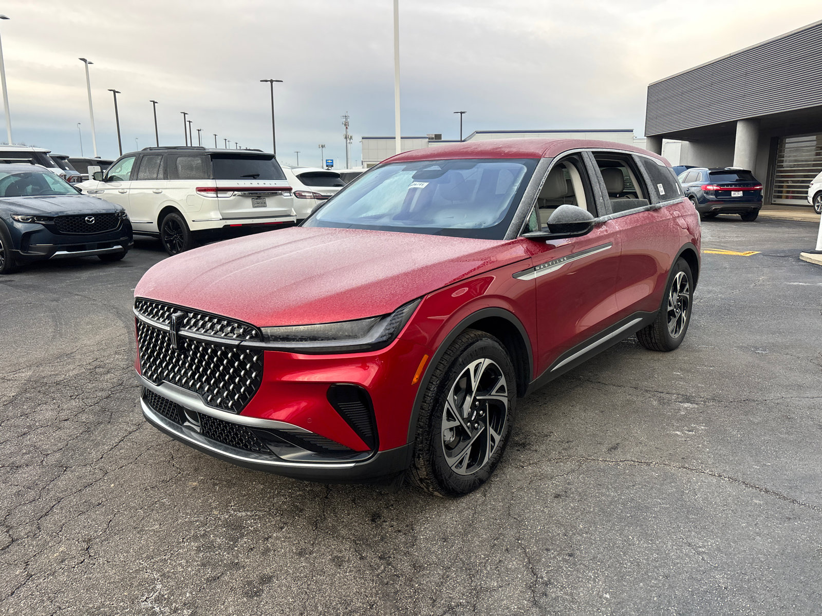 New 2026 Lincoln Nautilus Premier image 3