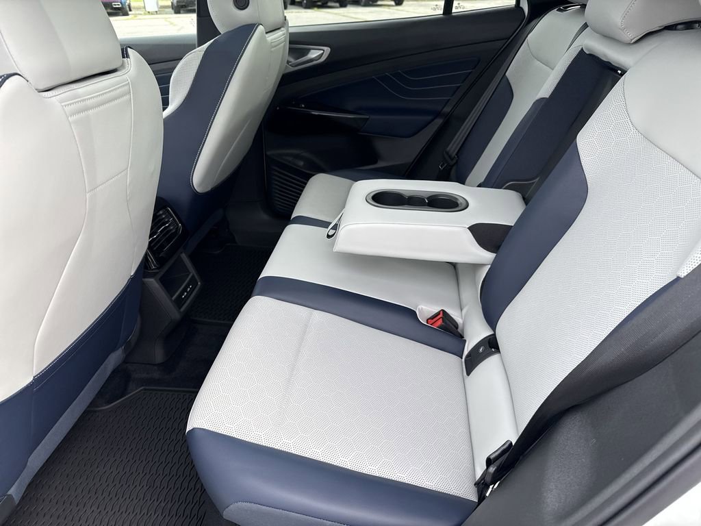 New 2025 Volkswagen ID.4 Pro S image 30
