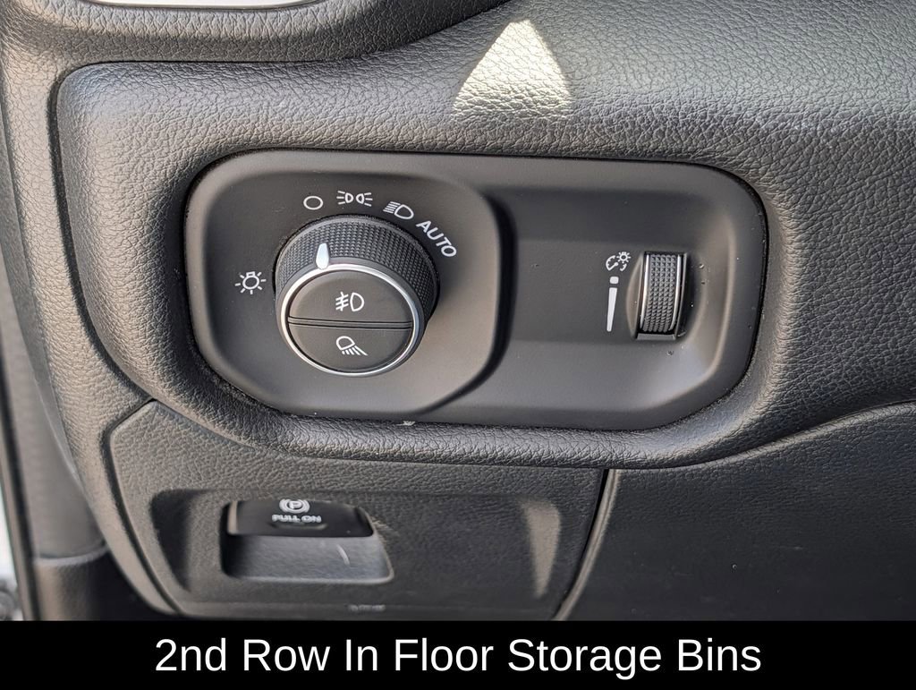 Used 2023 RAM 1500 Big Horn AWD/4WD image 24