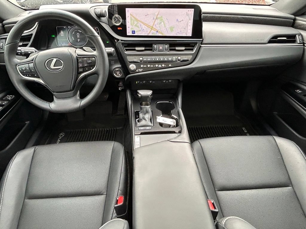 Used 2024 Lexus ES 300h w/ Premium Package FWD image 10