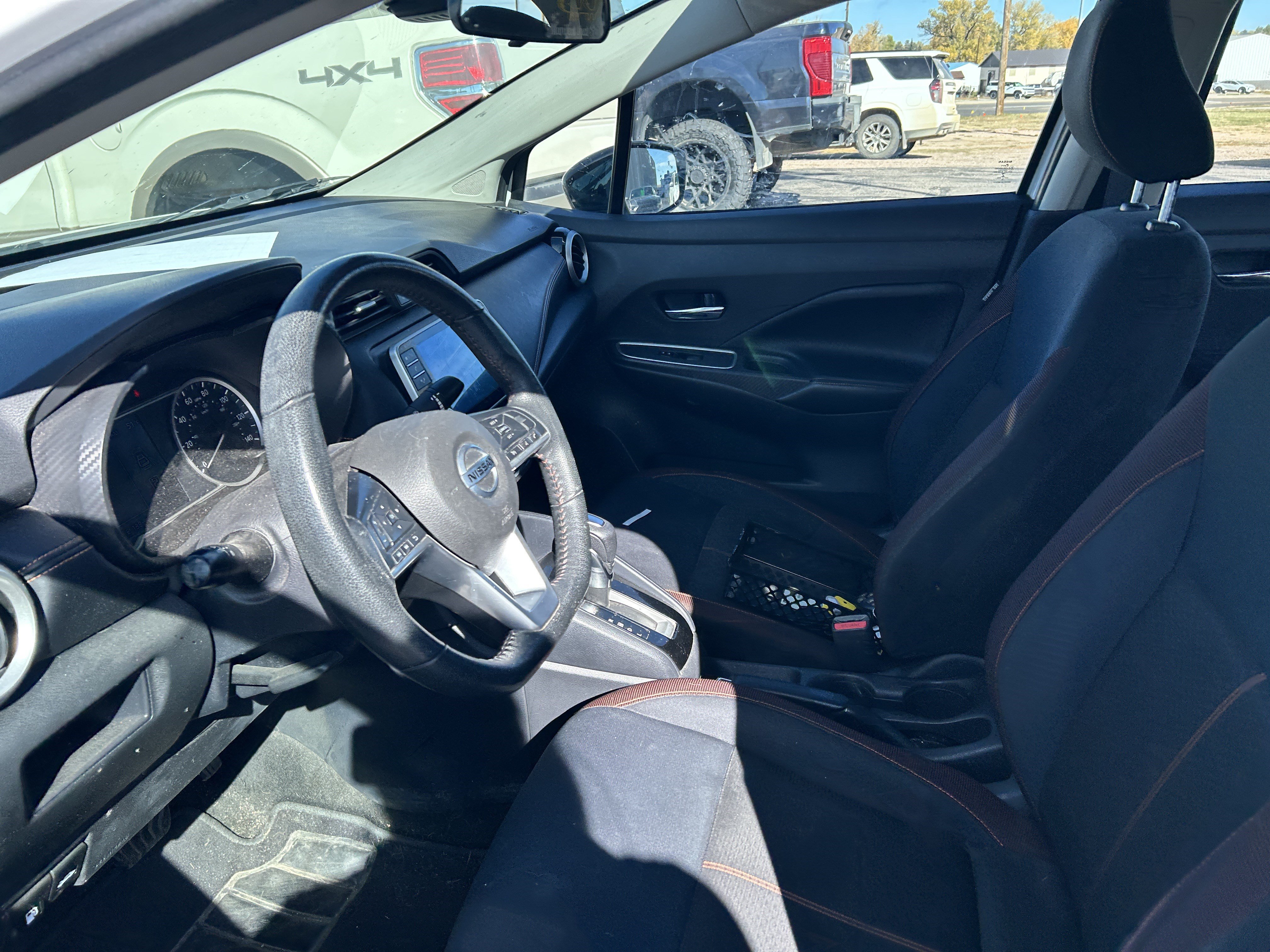 Used 2020 Nissan Versa SR FWD image 10