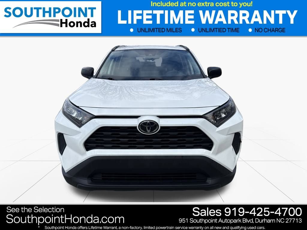 Used 2021 Toyota RAV4 LE image 2