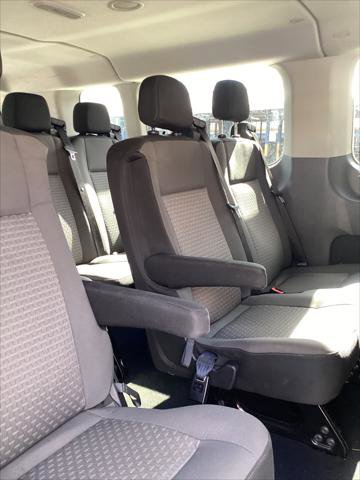 Used 2023 Ford Transit 350 XLT image 29