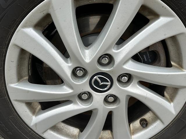 Used 2015 MAZDA MAZDA5 Sport image 33