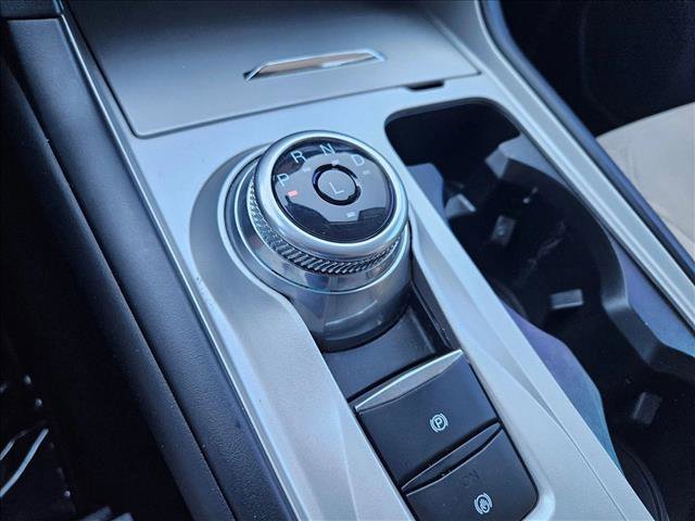 Used 2021 Ford Explorer XLT image 12