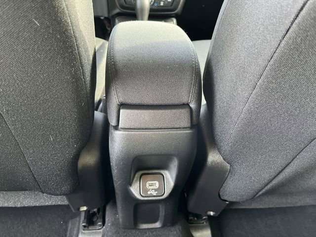 Used 2019 Jeep Renegade Latitude w/ Cold Weather Group image 24