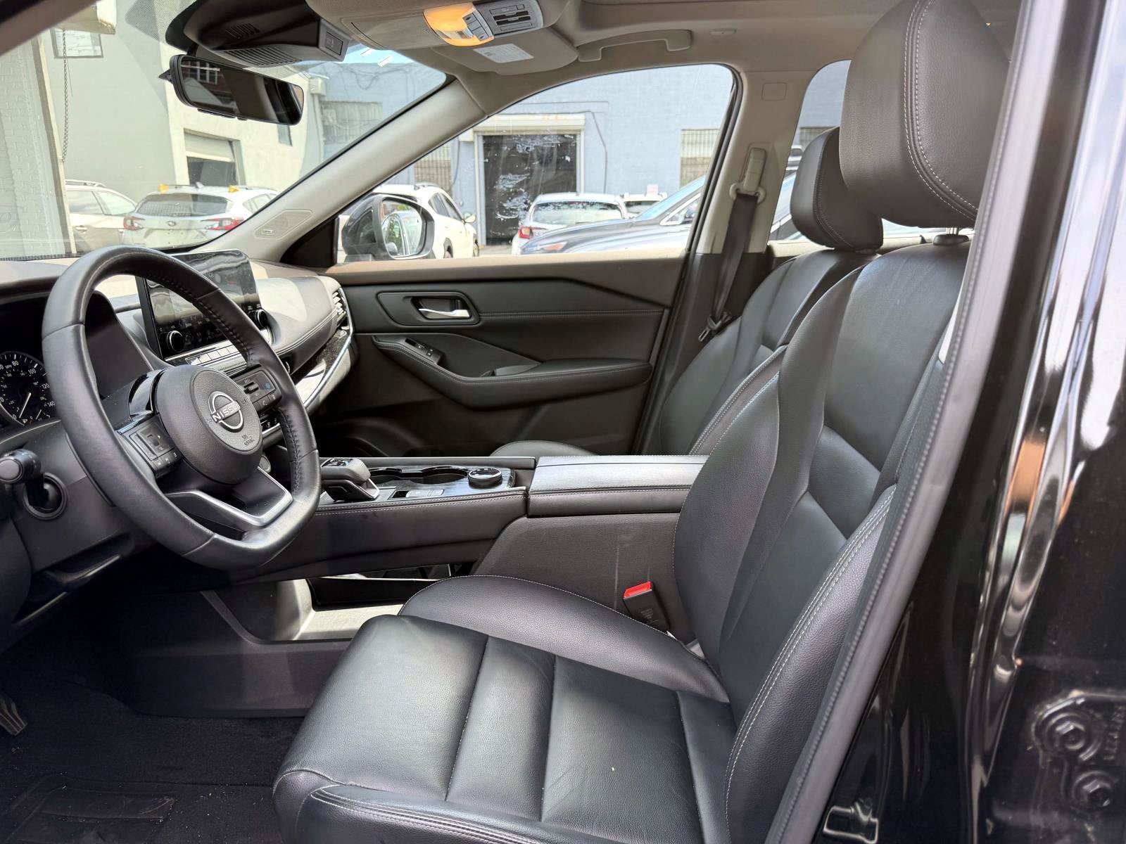 Used 2023 Nissan Rogue SL w/ SL Premium Package AWD/4WD image 17