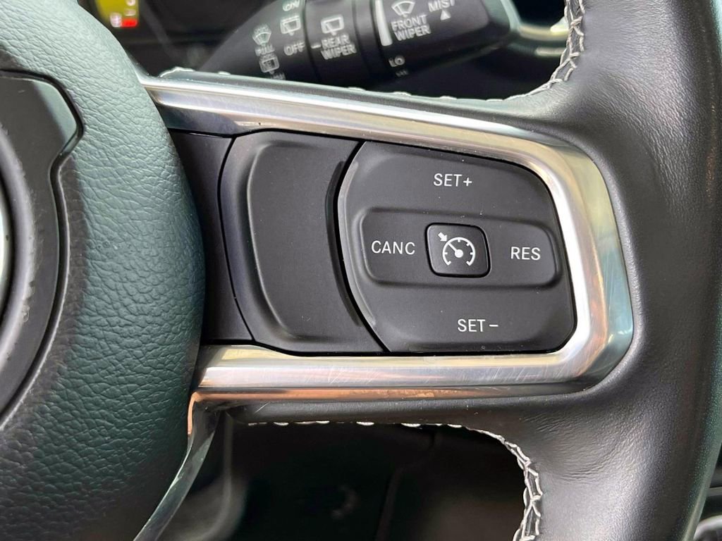 Used 2022 Jeep Wrangler Unlimited Sahara w/ Dual Top Group image 16