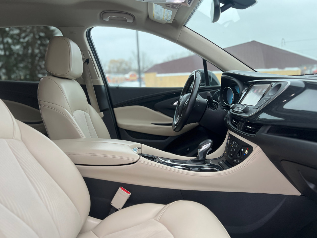 Used 2017 Buick Envision Preferred image 33