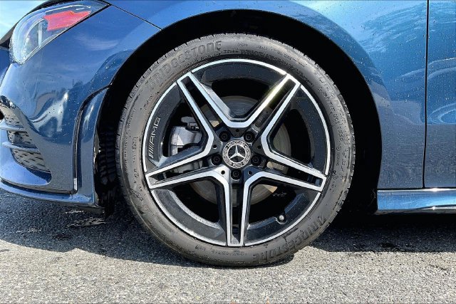 Used 2023 Mercedes-Benz CLA 250 4MATIC image 5