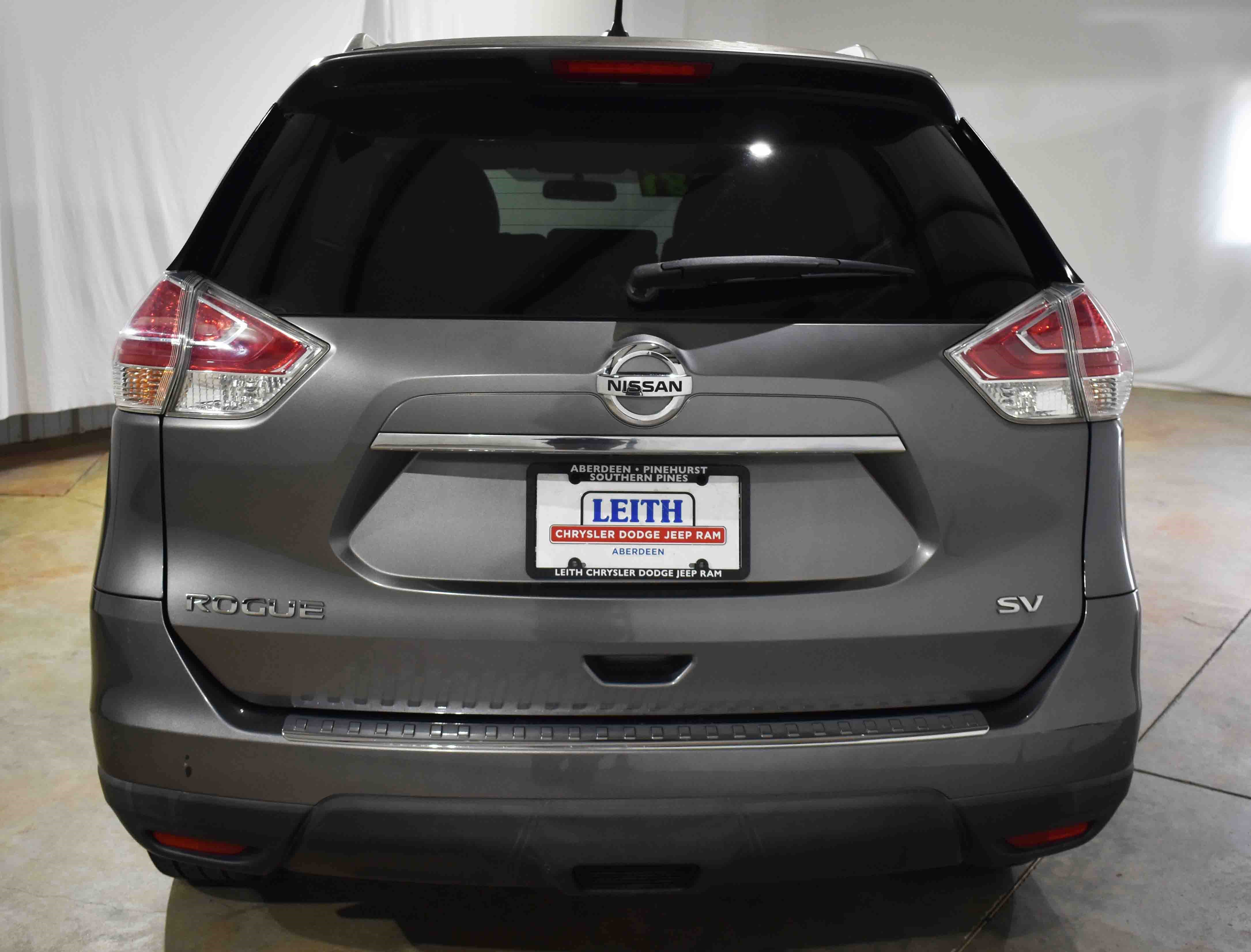 Used 2015 Nissan Rogue SV image 8