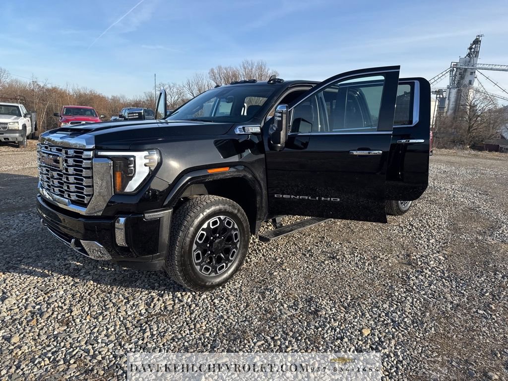 Used 2025 GMC Sierra 2500 Denali w/ Denali Reserve Package image 29