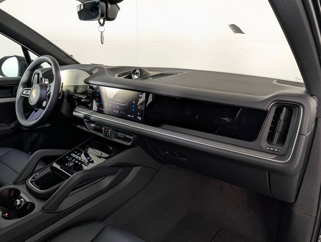 New 2026 Porsche Cayenne AWD/4WD image 19