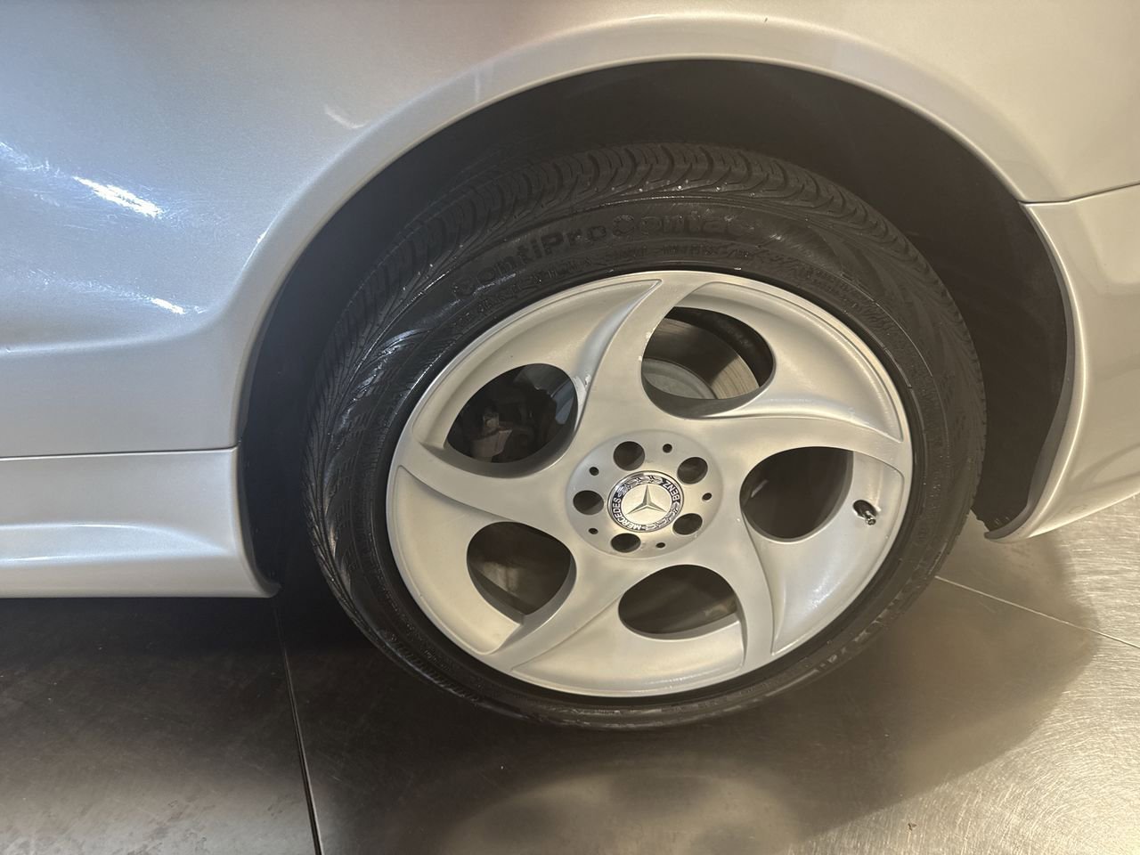Used 2004 Mercedes-Benz SL 500 image 12