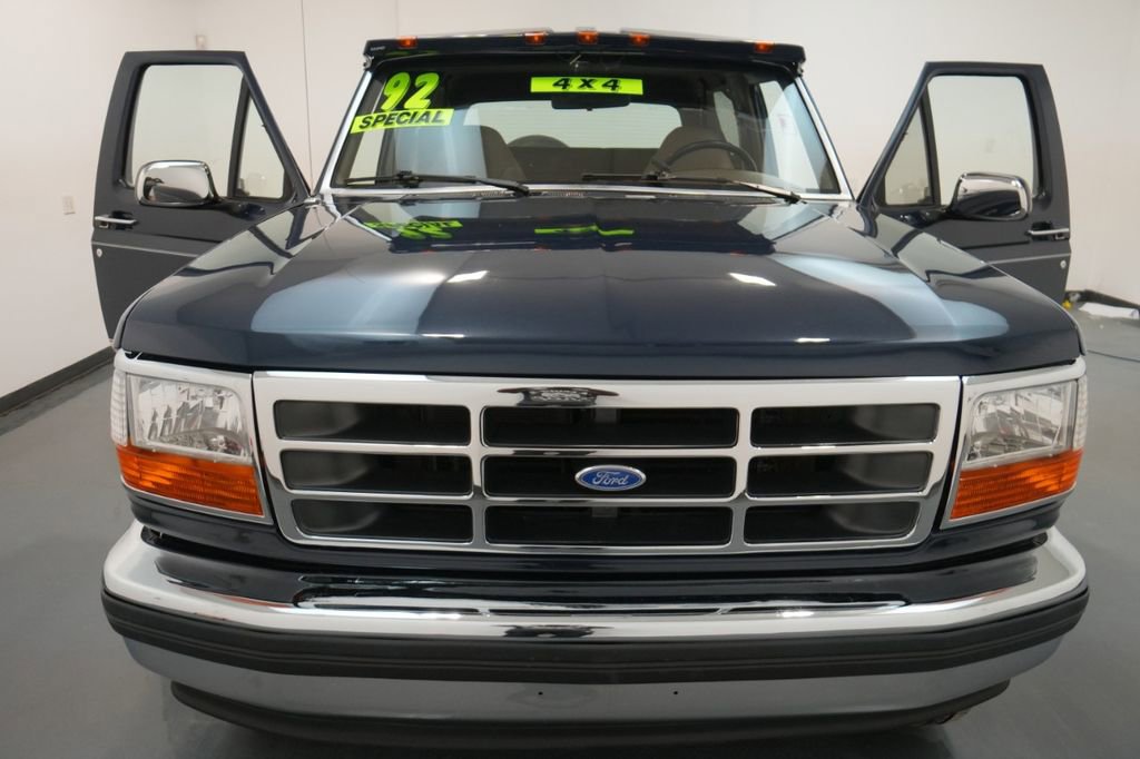 Used 1992 Ford Bronco Eddie Bauer image 30