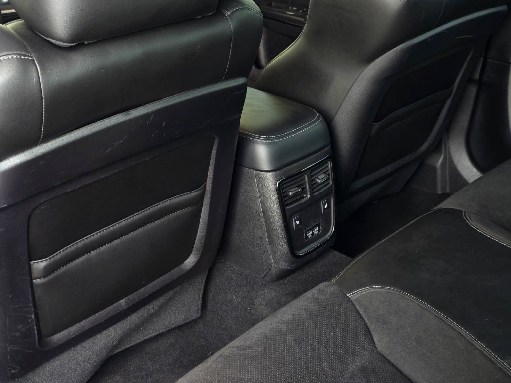 Used 2022 Dodge Charger R/T w/ Plus Group RWD image 31